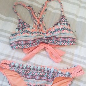 Women’s Patterned Bikini Set Cross Back With Tie